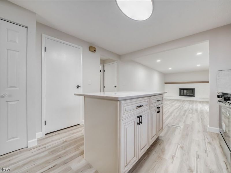 22268 Jonathan Drive, Strongsville, OH 44149 Photo 9