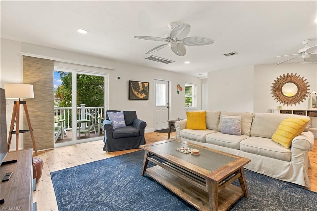 726 Cardium St , Sanibel, FL 33957 Photo
