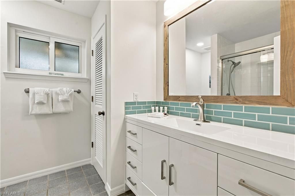 726 Cardium St , Sanibel, FL 33957 Photo