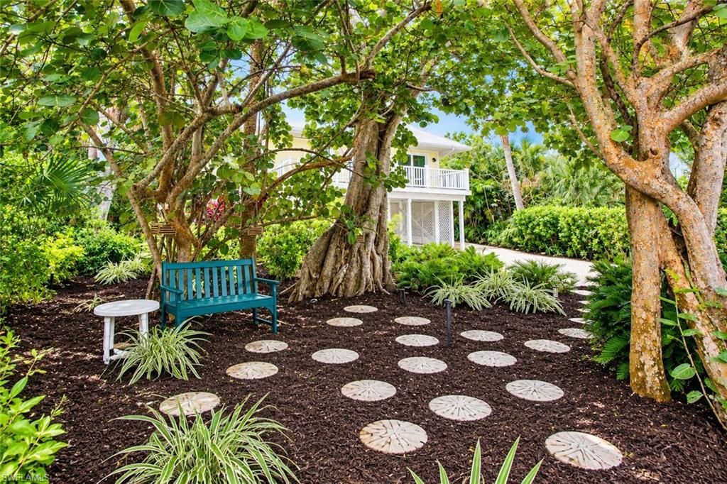 726 Cardium St , Sanibel, FL 33957 Photo