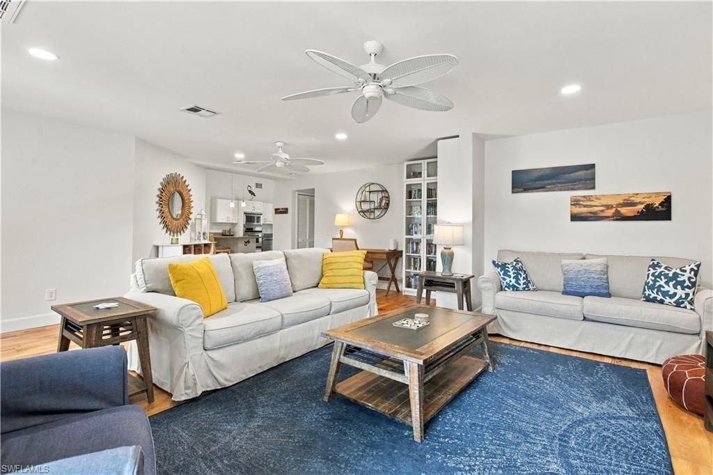 726 Cardium St , Sanibel, FL 33957 Photo