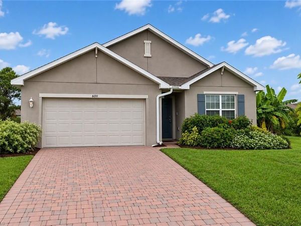 6011 Joan AVE N, LEHIGH ACRES, FL 33971