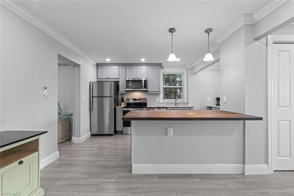 805 San Carlos Dr, Fort Myers Beach, FL 33931 Photo
