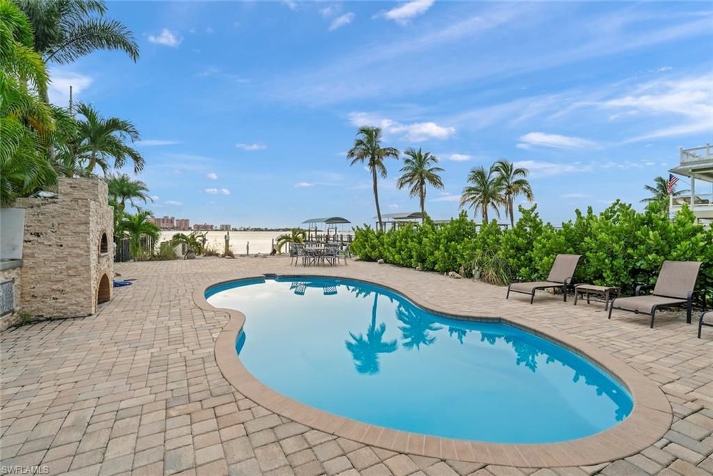 805 San Carlos Dr, Fort Myers Beach, FL 33931 Photo