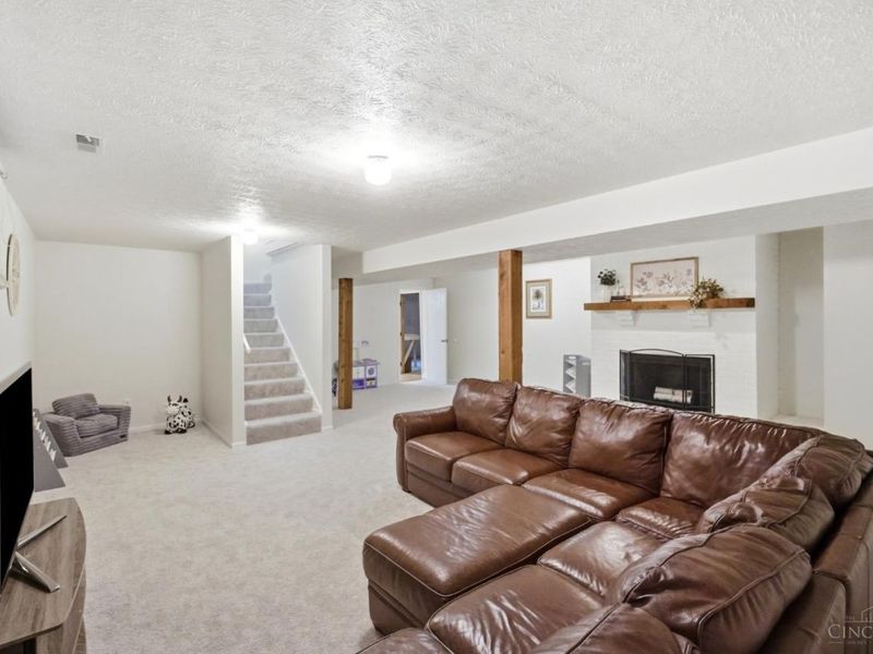 2221 Joshua Circle, Turtle Creek Township, OH 45044 Photo 26