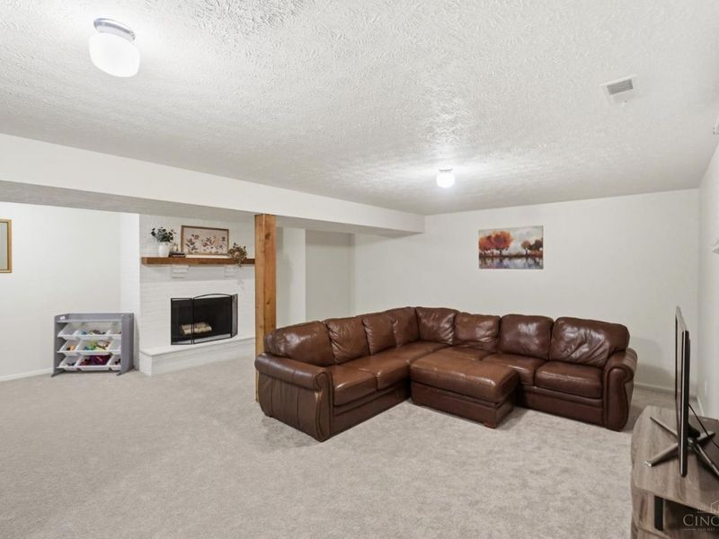 2221 Joshua Circle, Turtle Creek Township, OH 45044 Photo 28
