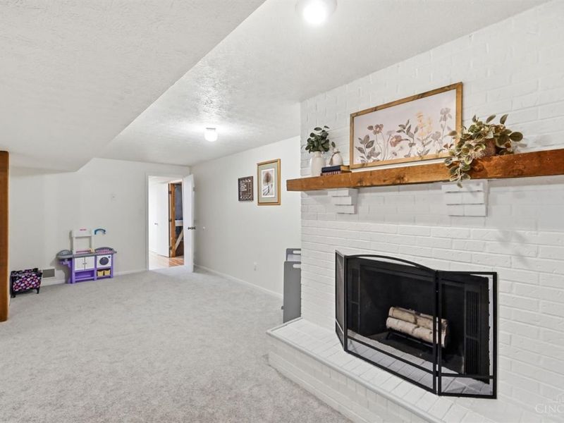 2221 Joshua Circle, Turtle Creek Township, OH 45044 Photo 31