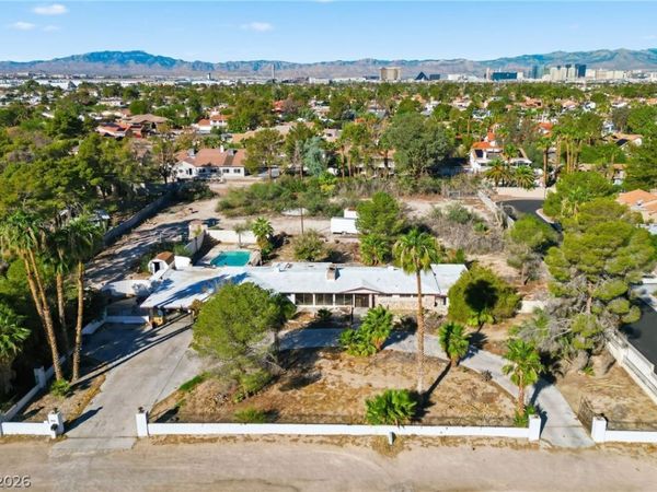 5517 Oak Street , Las Vegas, NV 89120