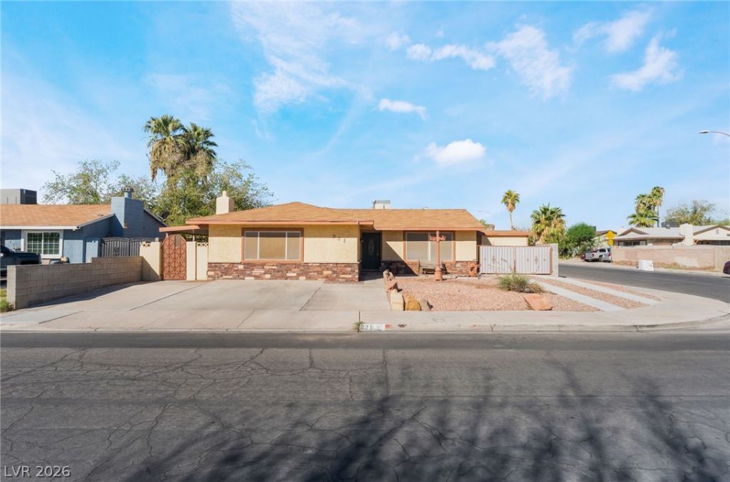 921 Macfarlane Street, Las Vegas, NV 89101 Main Photo