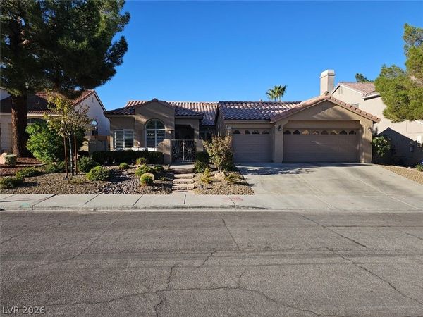 7908 Waterfalls Avenue, Las Vegas, NV 89128