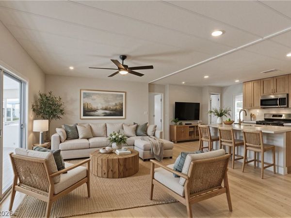 253 Sir Phillip Street , Las Vegas, NV 89110