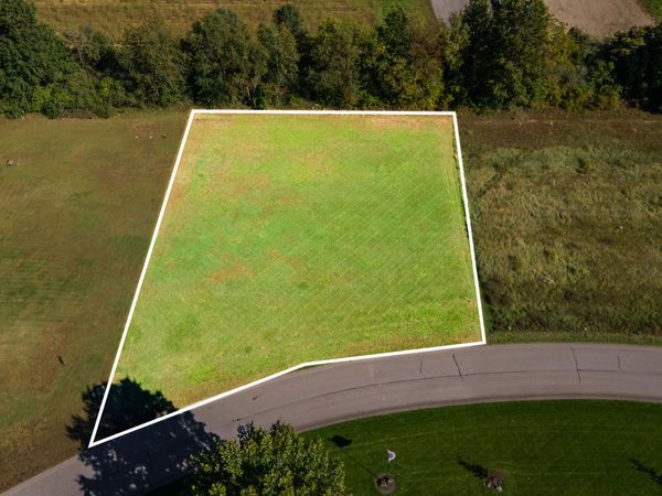 29272 Saddlebred Lane, Dowagiac, MI 49047