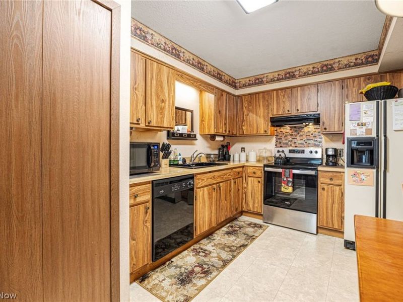 818 Kirkwall Drive, Copley, OH 44321 Photo 13