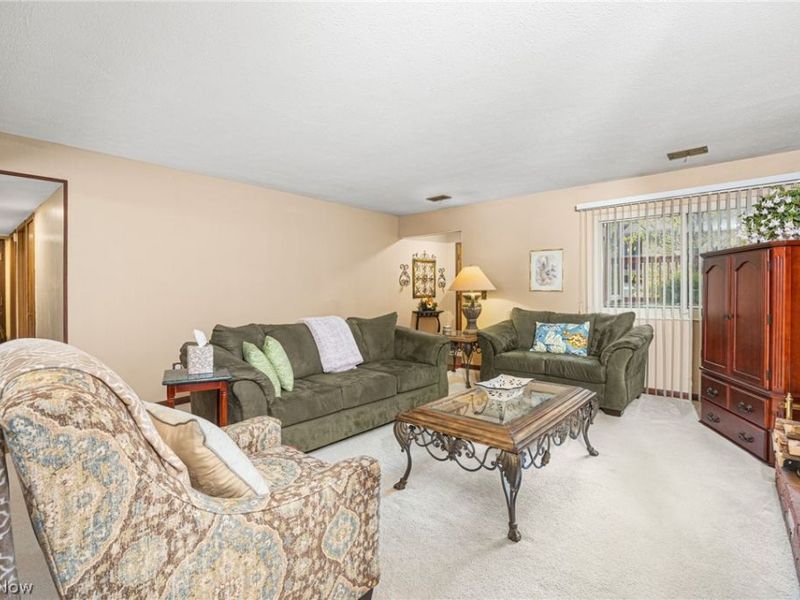 818 Kirkwall Drive, Copley, OH 44321 Photo 8