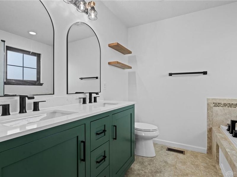 1950 Stone Creek Boulevard, Centerville, OH 45458 Photo 36