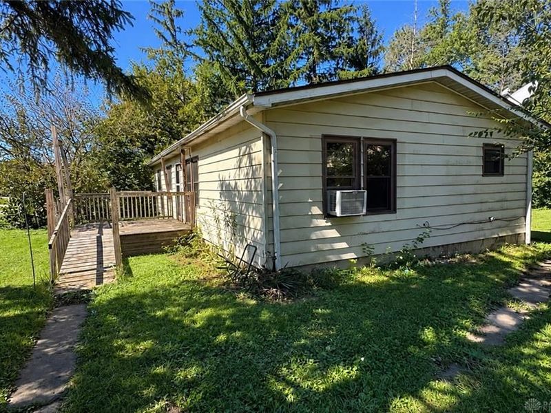 14927 Westbrook Road, Brookville, OH 45309 Photo 2
