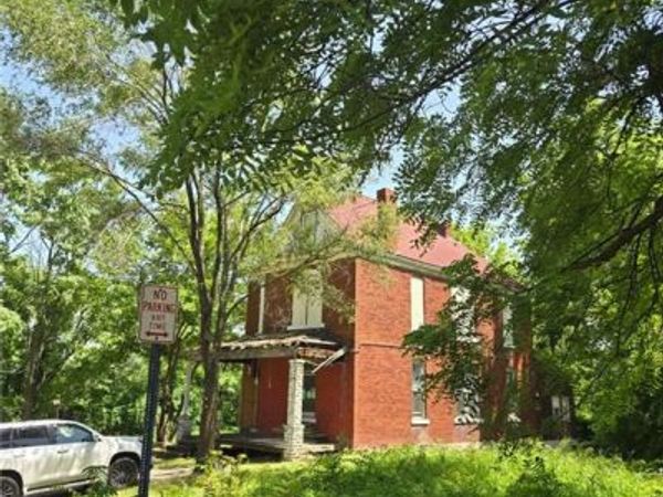 711 troop Avenue, Kansas City, KS 64145