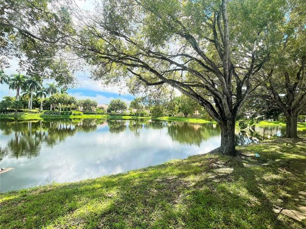 153 Lakeview Dr , Unit 103, Weston, FL 33326
