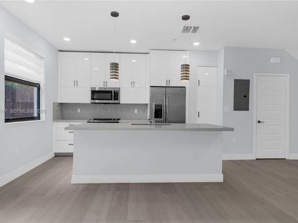 10413 NW 82nd St , Unit 3, Doral, FL 33178