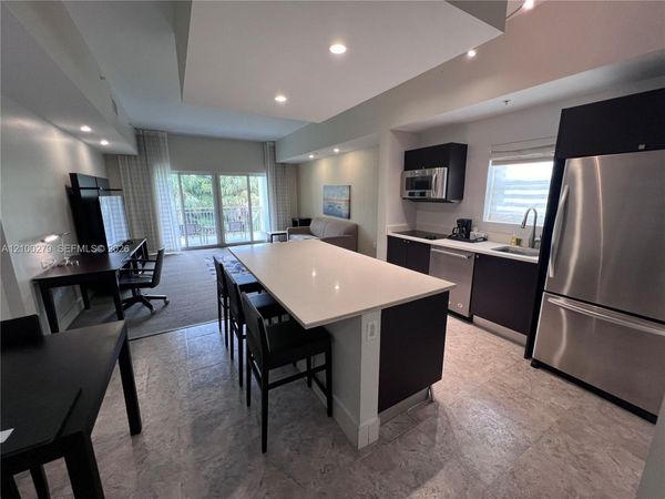 5300 NW 87th Ave , Unit 916, Doral, FL 33178