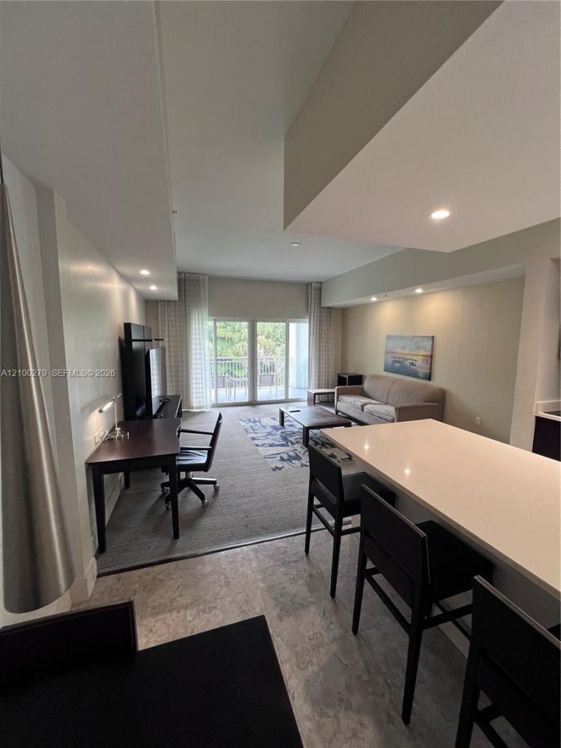 5300 NW 87th Ave , Unit 916, Doral, FL 33178 Photo