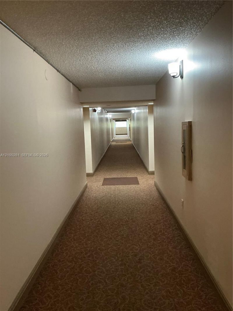 9735 NW 52nd St , Unit 305, Doral, FL 33178 Photo