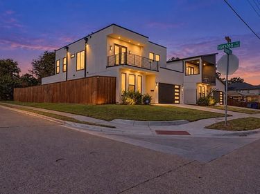 1902 Nomas Street, Dallas, TX 75212