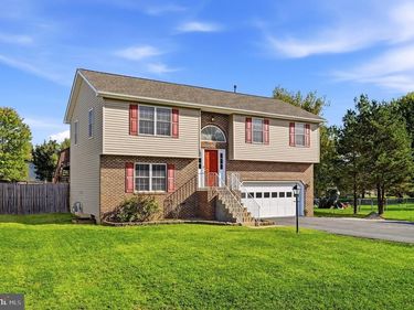 204 FAIRFAX DRIVE, STEPHENS CITY, VA 22655