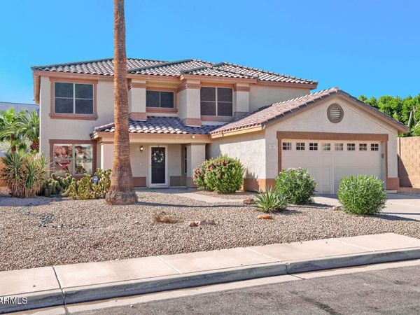 15567 W CROCUS Drive, Surprise, AZ 85379