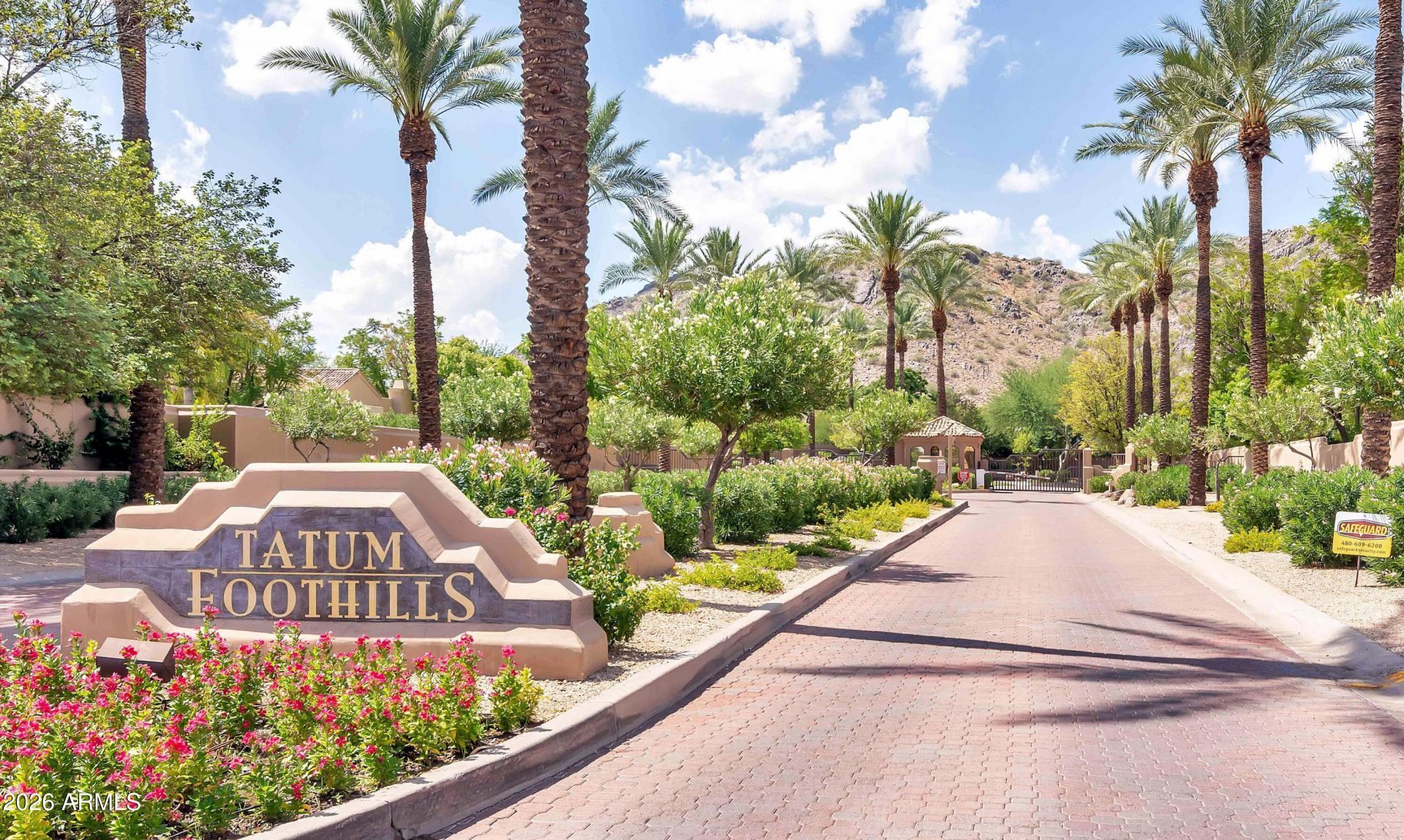 4627 E SANNA Street, Phoenix, AZ 85028