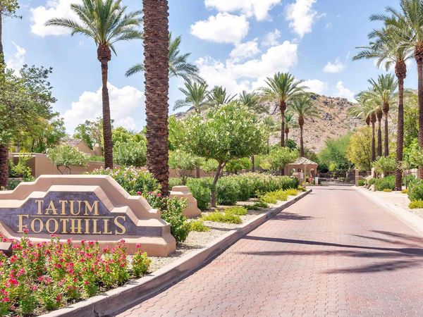 4627 E SANNA Street, Phoenix, AZ 85028