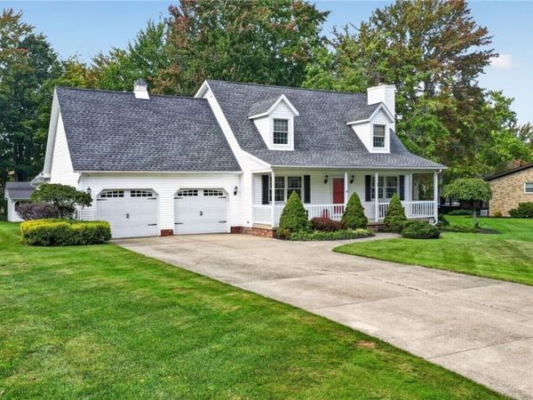 55 Woodside Avenue, Jefferson, OH 44047