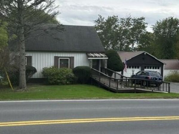 198 Golf Course Road, Amsterdam, NY 12010