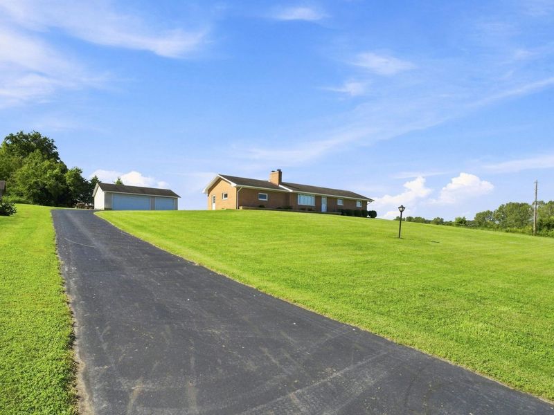 2464 Lees Road, Newark, OH 43055 Photo 2