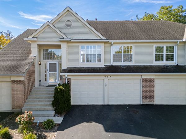 358 Ashford Circle, Unit 2, Bartlett, IL 60103