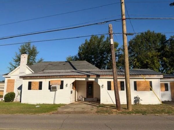 211 E Main St., New Albany, MS 38652