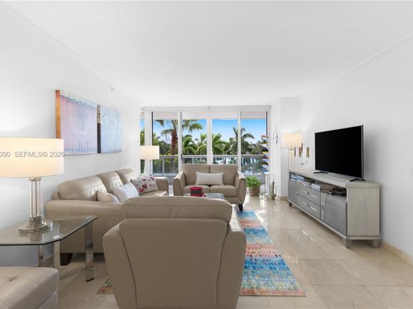 21205 Yacht Club Dr, Unit 504, Aventura, FL 33180