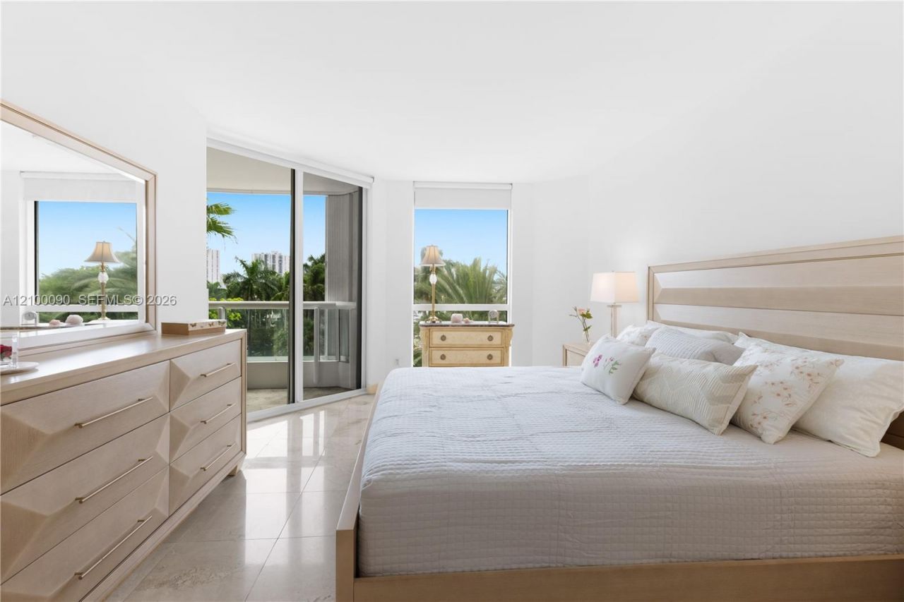 21205 Yacht Club Dr, Unit 504, Aventura, FL 33180 Photo
