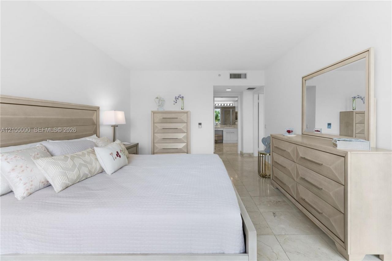 21205 Yacht Club Dr, Unit 504, Aventura, FL 33180 Photo