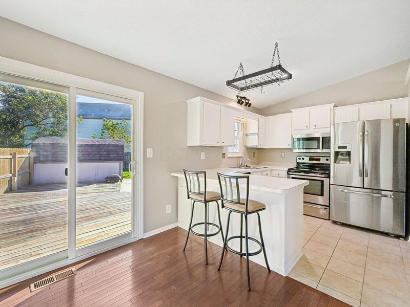5912 Honbury Court, Dublin, OH 43017 Photo 7