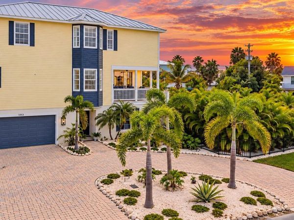 303 58TH STREET , HOLMES BEACH, FL 34217