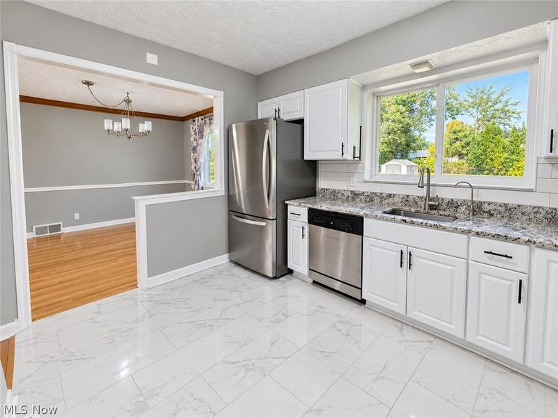 2961 Chamberlain Road, Akron, OH 44333 Photo 6
