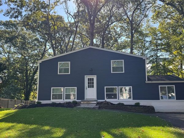 81 University Heights Drive , Stony Brook, NY 11790