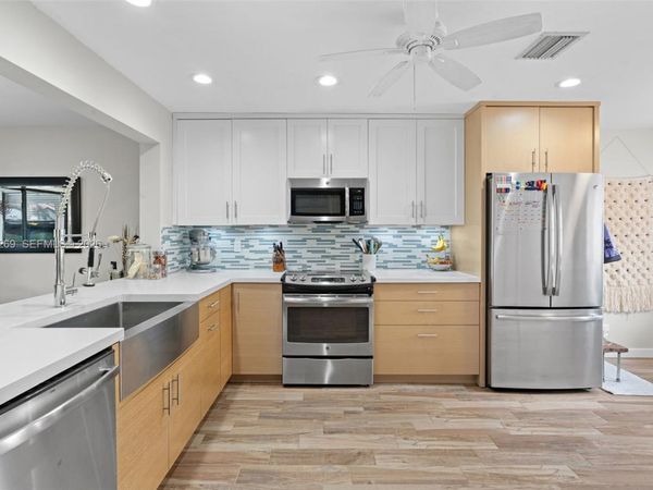 3329 Deer Creek Lake Shore Dr , Deerfield Beach, FL 33442