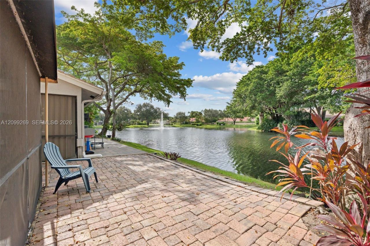 3329 Deer Creek Lake Shore Dr , Deerfield Beach, FL 33442 Photo