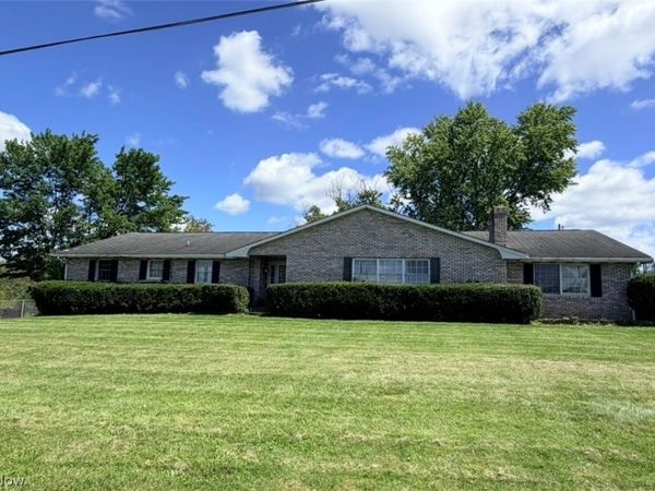 156 Reichart Avenue , Wintersville, OH 43953