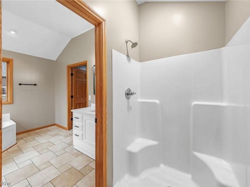 2427 Queensbury Road, Alliance, OH 44601 Photo 19