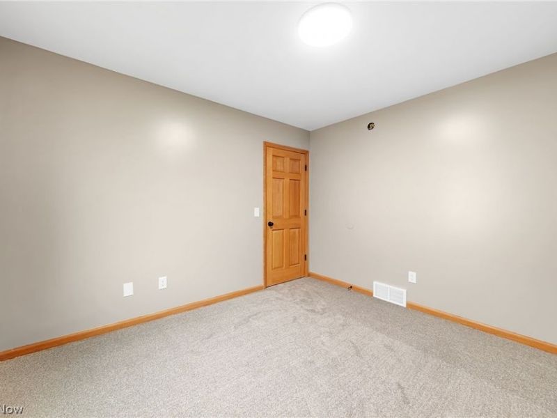 2427 Queensbury Road, Alliance, OH 44601 Photo 22