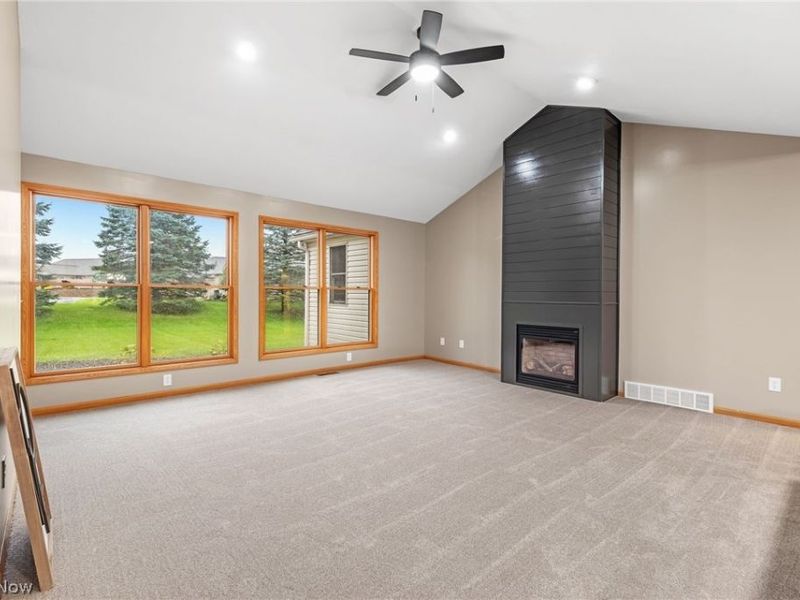 2427 Queensbury Road, Alliance, OH 44601 Photo 3
