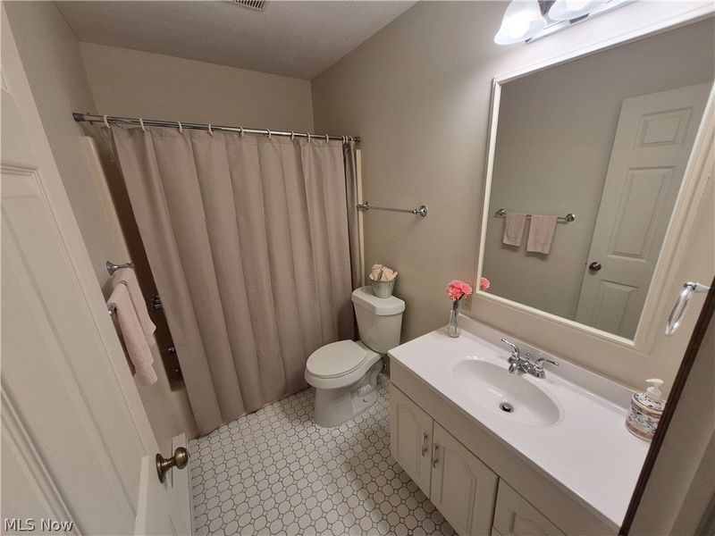 4010-4011 Larch Place, West Salem, OH 44287 Photo 8
